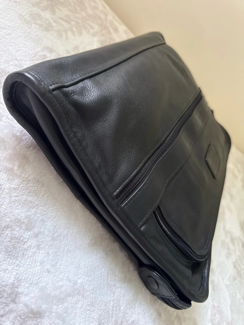 Tumi Alpha Black Leather Laptop Sleeve Document Clutch Attache Case